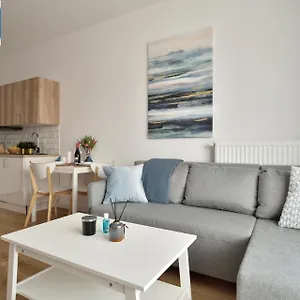 apt-modern-1-bedroom-near-chopin-airport-business-center.warsawhotelspoland.com/